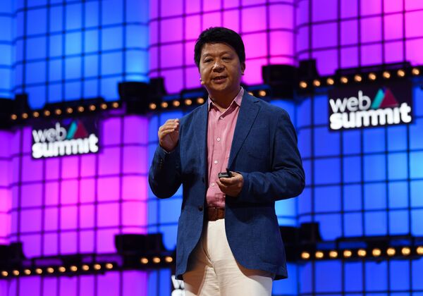 Brasileiros, Edward Snowden e Huawei: os destaques da Web Summit 2019 em Lisboa - Sputnik Brasil