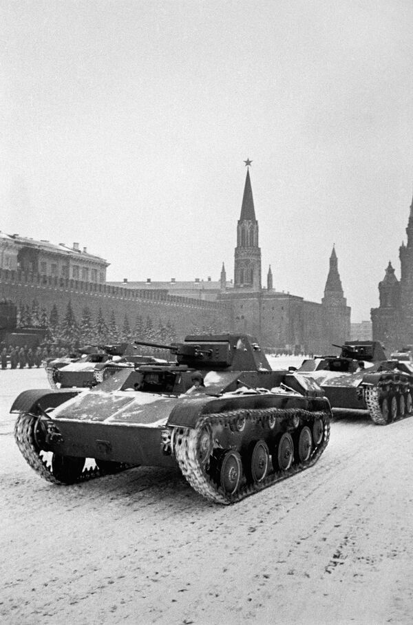 Сomo Kremlin foi escondido das bombas nazistas (FOTOS) Сomo Kremlin foi escondido das bombas nazistas (FOTOS) - Sputnik Brasil