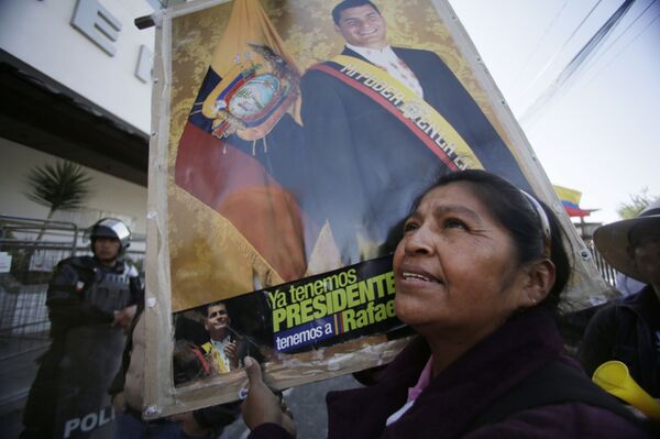 Tribunal Penal do Equador ratifica prisão preventiva contra ex-presidente Rafael Correa - Sputnik Brasil