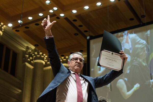 COVID-19 e vacina: governo deve esquecer 'guerra política' e focar em tecnologia, diz ex-ministro COVID-19 e vacina: governo deve esquecer 'guerra política' e focar em tecnologia, diz ex-ministro - Sputnik Brasil