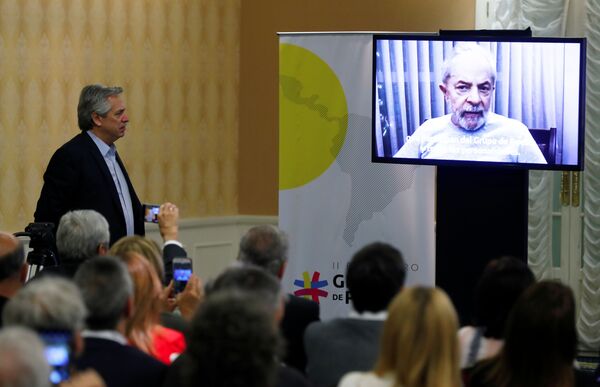 Elite latino-americana não aceita ascensão dos pobres, diz Lula em mensagem ao Grupo Puebla - Sputnik Brasil