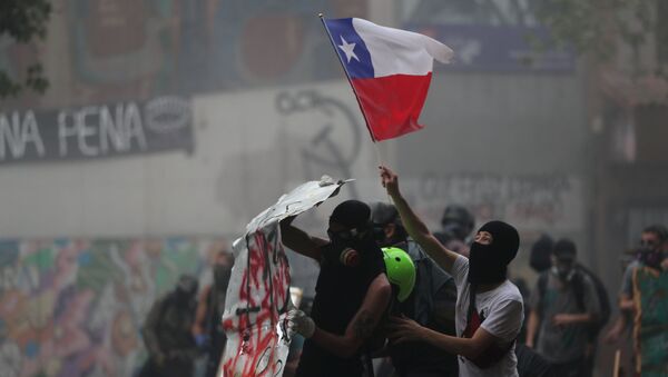 Protestos antigovernamentais em Santiago, Chile - Sputnik Brasil