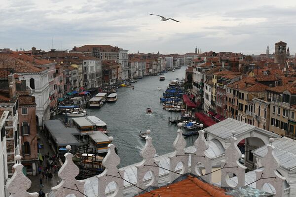 Vista de Veneza a partir do Terraço da Fondaco dei Tedeschi - Sputnik Brasil