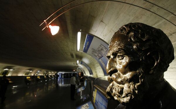 Polarizado como em 1889, Brasil republicano vive prova de fogo na era Bolsonaro, dizem analistas - Sputnik Brasil