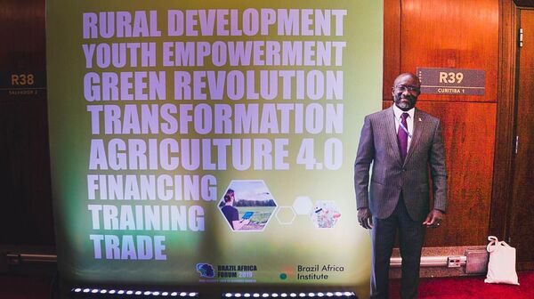 Ex-diretor-geral da FAO diz que Brasil descuidou da política alimentar Ex-diretor-geral da FAO diz que Brasil descuidou da política alimentar - Sputnik Brasil