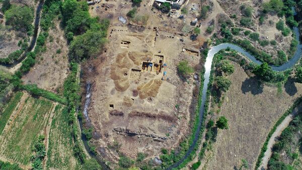 Vista aérea das escavações no complexo arqueológico de El Toro - Sputnik Brasil