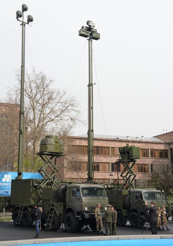 Rússia irá fornecer sistemas de inteligência eletrônica para o Irã - Sputnik Brasil