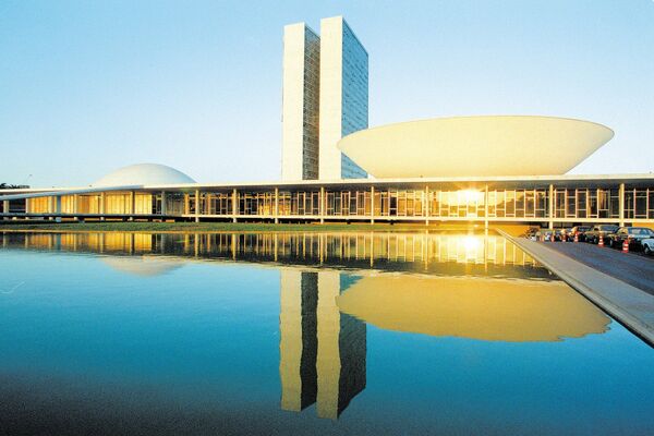 Reforma Tributária: unificar impostos diminuirá a distância entre ricos e pobres no Brasil? Reforma Tributária: unificar impostos diminuirá a distância entre ricos e pobres no Brasil? - Sputnik Brasil