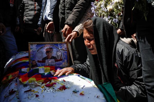 Retrospectiva: 10 fatos marcantes no Brasil e no mundo em 2019 - Sputnik Brasil