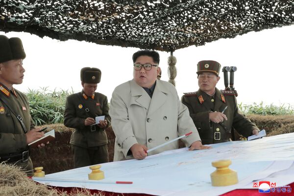 Coreia do Norte teria lançado 'mísseis balísticos' no mar do Japão Coreia do Norte teria lançado 'mísseis balísticos' no mar do Japão - Sputnik Brasil