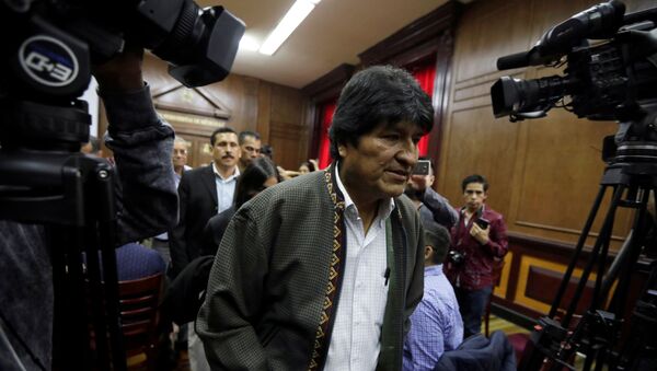 Presidente deposto da Bolívia, Evo Morales, após conferência de imprensa na Cidade do México, em 27 de novembro de 2019  - Sputnik Brasil
