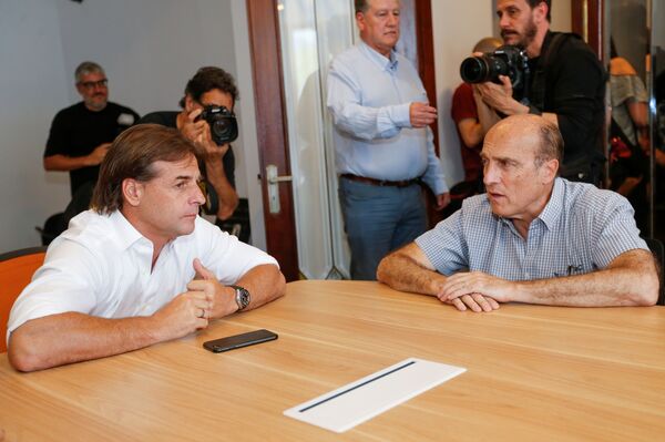 Próximo governo do Uruguai vai privilegiar empresários, diz partido que deixa o poder - Sputnik Brasil