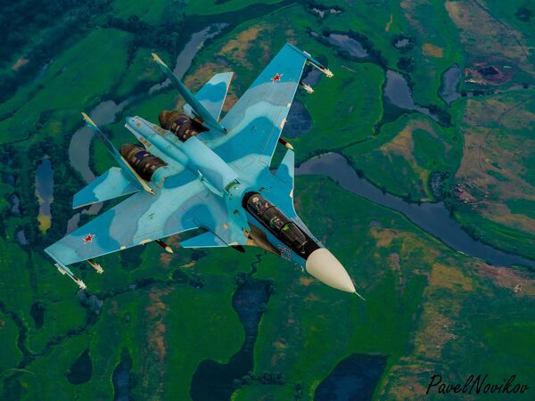Caça russo Su-30 de geração 4+  - Sputnik Brasil