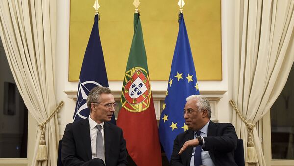 Primeiro-ministro de Portugal, António Costa, à direita e Secretário-geral da OTAN, Jens Stoltenberg, à esquerda - Sputnik Brasil