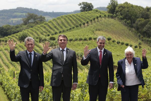 Analista: livre comércio de veículos com Paraguai pode ser 1º passo para mais exportações do Brasil - Sputnik Brasil