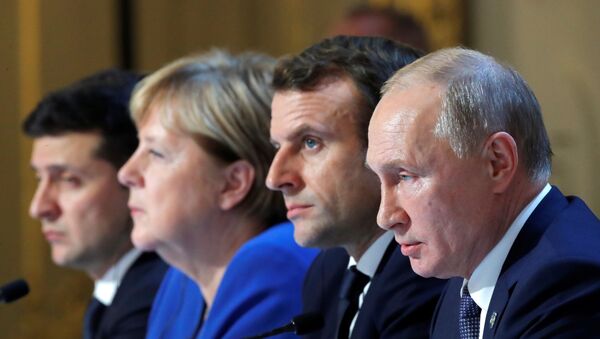 Presidente da Ucrânia, Vladimir Zelensky, chanceler da Alemanha, Angela Merkel, presidente da França, Emmanuel Macron e da Rússia, Vladimir Putin, em conferência de imprensa conjunta, em 9 de dezembro de 2019 - Sputnik Brasil