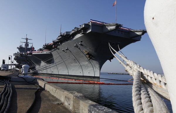 Porta-aviões Ronald Reagan conduz manobras da Marinha dos EUA no mar do Sul da China Porta-aviões Ronald Reagan conduz manobras da Marinha dos EUA no mar do Sul da China - Sputnik Brasil