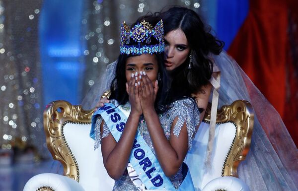 Representante da Jamaica, Toni-Ann Singh, se emociona com vitória no Miss Mundo 2019 - Sputnik Brasil