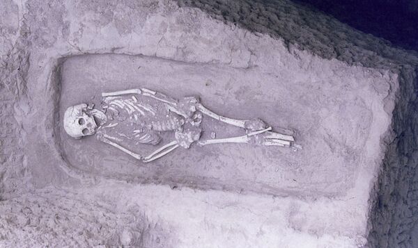 Esqueleto de 'anão' invulgar com cerca de 5.000 anos é encontrado por arqueólogos (FOTO) - Sputnik Brasil