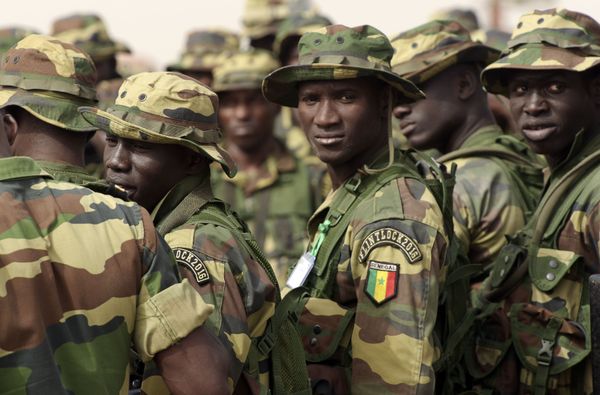 Como EUA conterão Rússia e China reduzindo presença militar na África e América Latina? Como EUA conterão Rússia e China reduzindo presença militar na África e América Latina? - Sputnik Brasil
