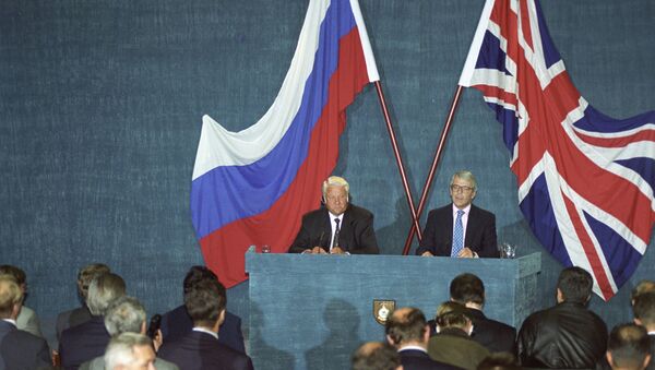 Presidentes da Rússia, Boris Yeltsin, se reúne com o primeiro ministro do Reino Unido, John Major, em setembro de 1994 - Sputnik Brasil