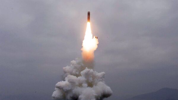 Lançamento do míssil balístico Pukguksong-3 da Coreia do Norte, 2 de outubro de 2019 - Sputnik Brasil