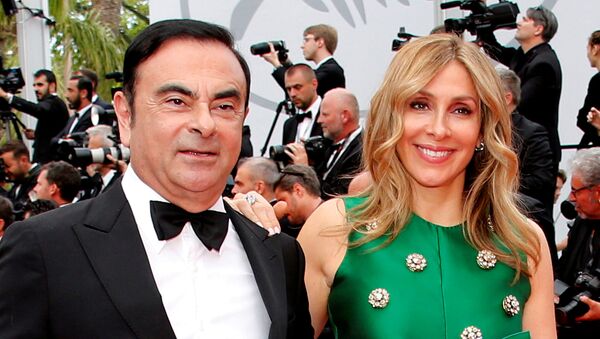 Ex-executivo da Nissan Carlos Ghosn e sua mulher, Carole - Sputnik Brasil