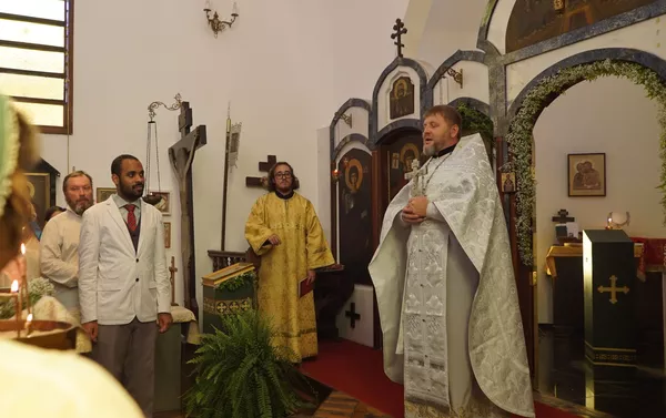 Liturgia de Natal na Igreja Ortodoxa Russa no Rio de Janeiro Liturgia de Natal na Igreja Ortodoxa Russa no Rio de Janeiro - Sputnik Brasil