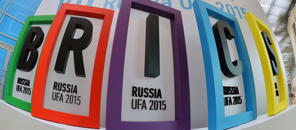 Logo da cimeira BRICS em Ufá - Sputnik Brasil