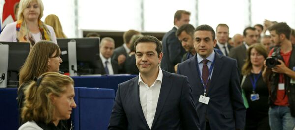 O premiê da Grécia, Alexis Tsipras, chega ao Parlamento Europeu. - Sputnik Brasil