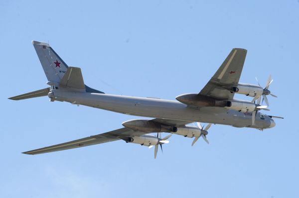 Força Aeroespacial russa recebe 5 bombardeiros estratégicos modernizados Tu-95 em 2020 Força Aeroespacial russa recebe 5 bombardeiros estratégicos modernizados Tu-95 em 2020 - Sputnik Brasil