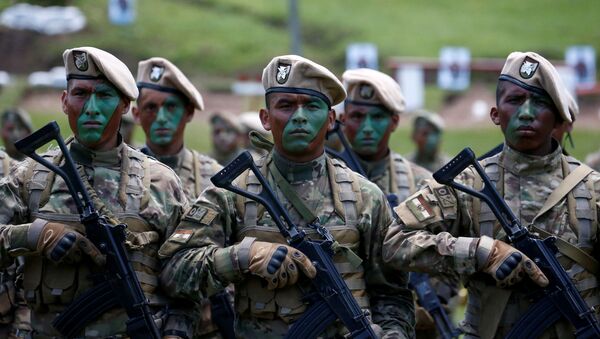 Militares bolivianos (arquivo) - Sputnik Brasil