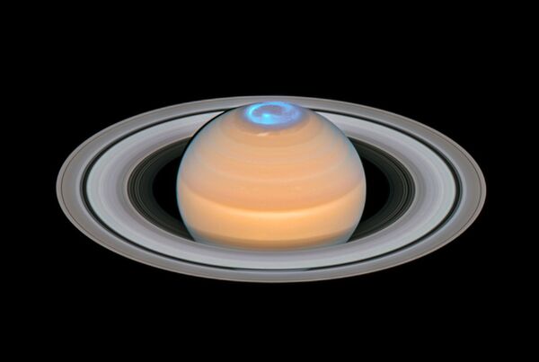 Sonda Cassini da NASA capta FOTOS impressionantes de auroras em Saturno - Sputnik Brasil