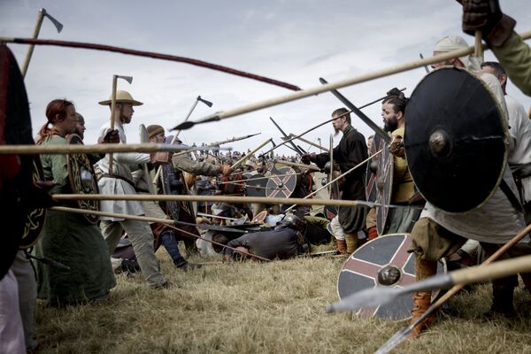 Fósseis de crânios indicam intrigantes rituais macabros dos vikings Fósseis de crânios indicam intrigantes rituais macabros dos vikings - Sputnik Brasil