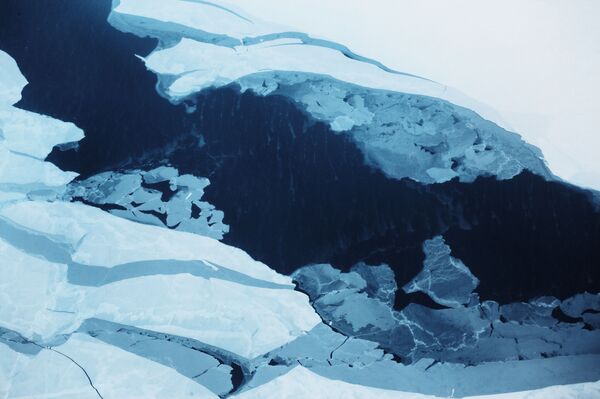 Buraco na camada de ozônio se fecha completamente no Ártico - Sputnik Brasil