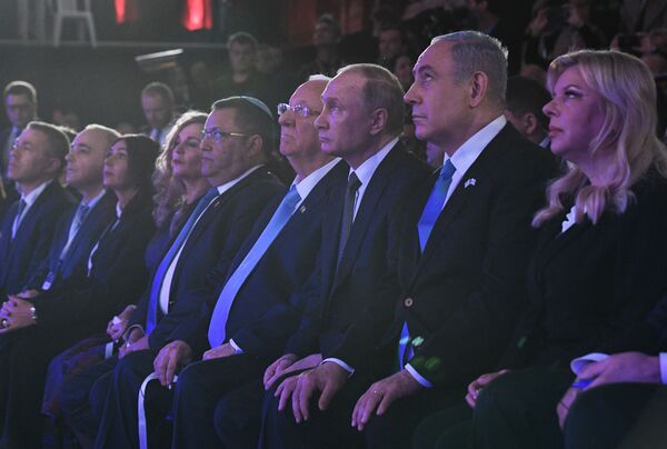 Putin e Netanyahu inauguram monumento em homenagem aos heróis de Leningrado em Jerusalém (VÍDEO) - Sputnik Brasil