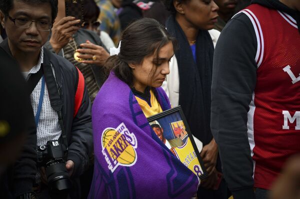 Por que o helicóptero de Kobe Bryant caiu? - Sputnik Brasil