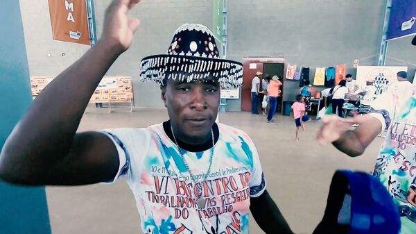 Combate ao Trabalho Escravo no Brasil: 'Patrão disse que se denunciássemos não sairíamos com vida' - Sputnik Brasil