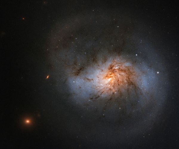 FOTO mostra belos detalhes de galáxia espiral e seu misterioso centro supermassivo FOTO mostra belos detalhes de galáxia espiral e seu misterioso centro supermassivo - Sputnik Brasil