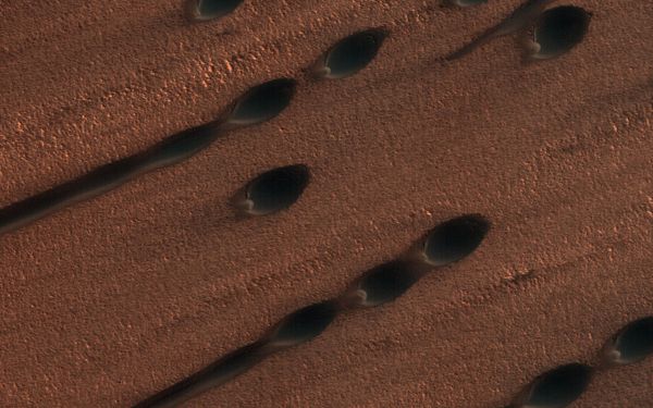 FOTOS de rover da NASA exibem formações estranhas na superfície de Marte - Sputnik Brasil