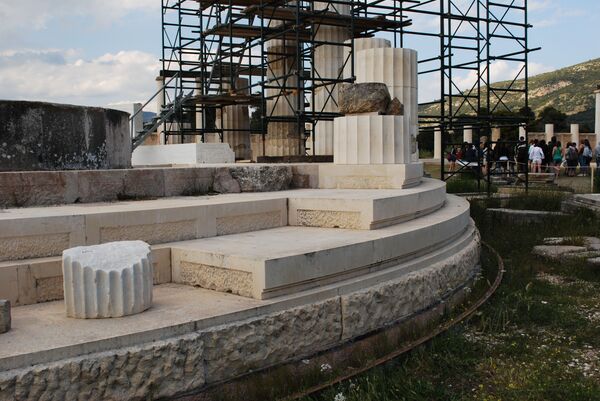 Edifício de função desconhecida é descoberto em antigo santuário na Grécia Edifício de função desconhecida é descoberto em antigo santuário na Grécia - Sputnik Brasil