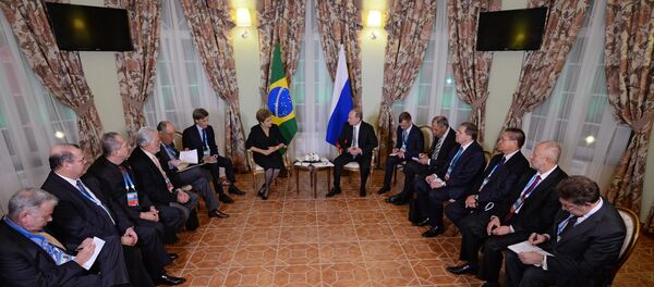 Encontro entre Dilma Rousseff e Vladimir Putin em Ufá - Sputnik Brasil