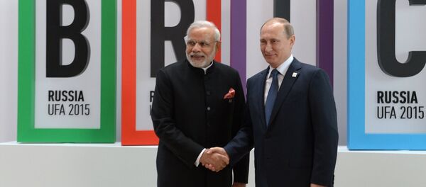 Vladimir Putin e Narendra Modi - Sputnik Brasil