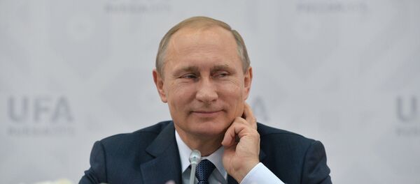 O presidente da Rússia, Vladimir Putin, durante o encontro com os representantes  dos sindicatos dos países do BRICS - Sputnik Brasil