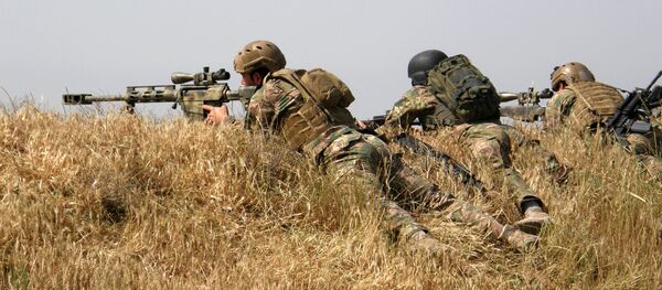 Curdos atacam o Estado Islâmico - Sputnik Brasil