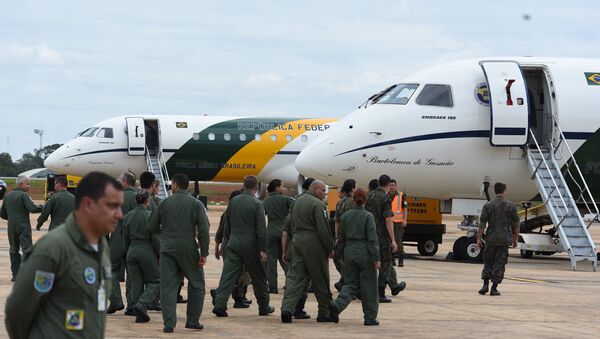 Dois aviões Embraer 190 da Forca Aerea Brasileira decolam, nesta quarta-feira (05), as 12h, da Ala 1 (Base Aerea de Brasilia) para buscar os brasileiros que estão em Wuhan, na China, e desejam regressar ao Brasil.  - Sputnik Brasil