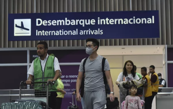Voos na pandemia: rotas aéreas ativas no Brasil são pouco mais da metade das de 2019, diz Anac Voos na pandemia: rotas aéreas ativas no Brasil são pouco mais da metade das de 2019, diz Anac - Sputnik Brasil