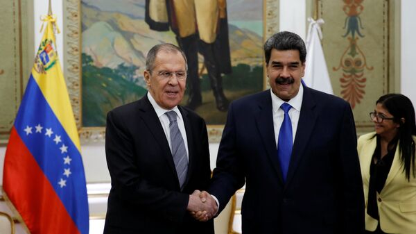 Ministro russo Sergei Lavrov se encontra com o presidente venezuelano Nicolás Maduro em Caracas - Sputnik Brasil