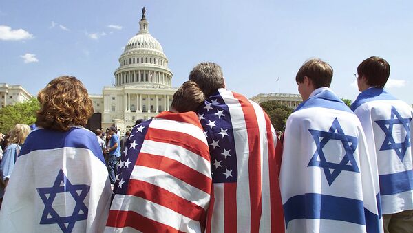 Família que vive em Israel e nos EUA expressam seu apoio a ambos os países, na frente da Casa Branca, em Washington, nos EUA (foto de arquivo) - Sputnik Brasil