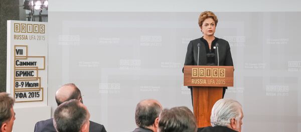 Presidenta Dilma Rousseff durante VII Cúpula do BRICS. (Ufa - Rússia, 09/07/2015) Presidenta Dilma Rousseff durante VII Cúpula do BRICS. (Ufa - Rússia, 09/07/2015) - Sputnik Brasil